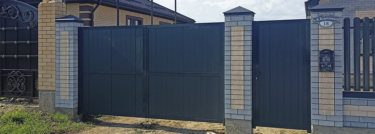 Въездные ворота в Кисловодске под ключ